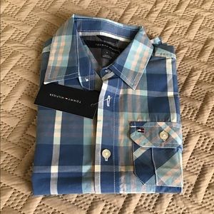 TOMMY  HILFIGER BOYS SHORT SLEEVES BUTTON DOWN